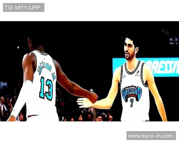 科尔安东尼盛赞字母哥称其为世界最强球员直言他在场上如同一头野兽